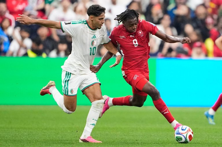 Newcastle signs Ajax teen Steur and moves for 20-year-old World Cup star Manzambi | iNFOnews.ca