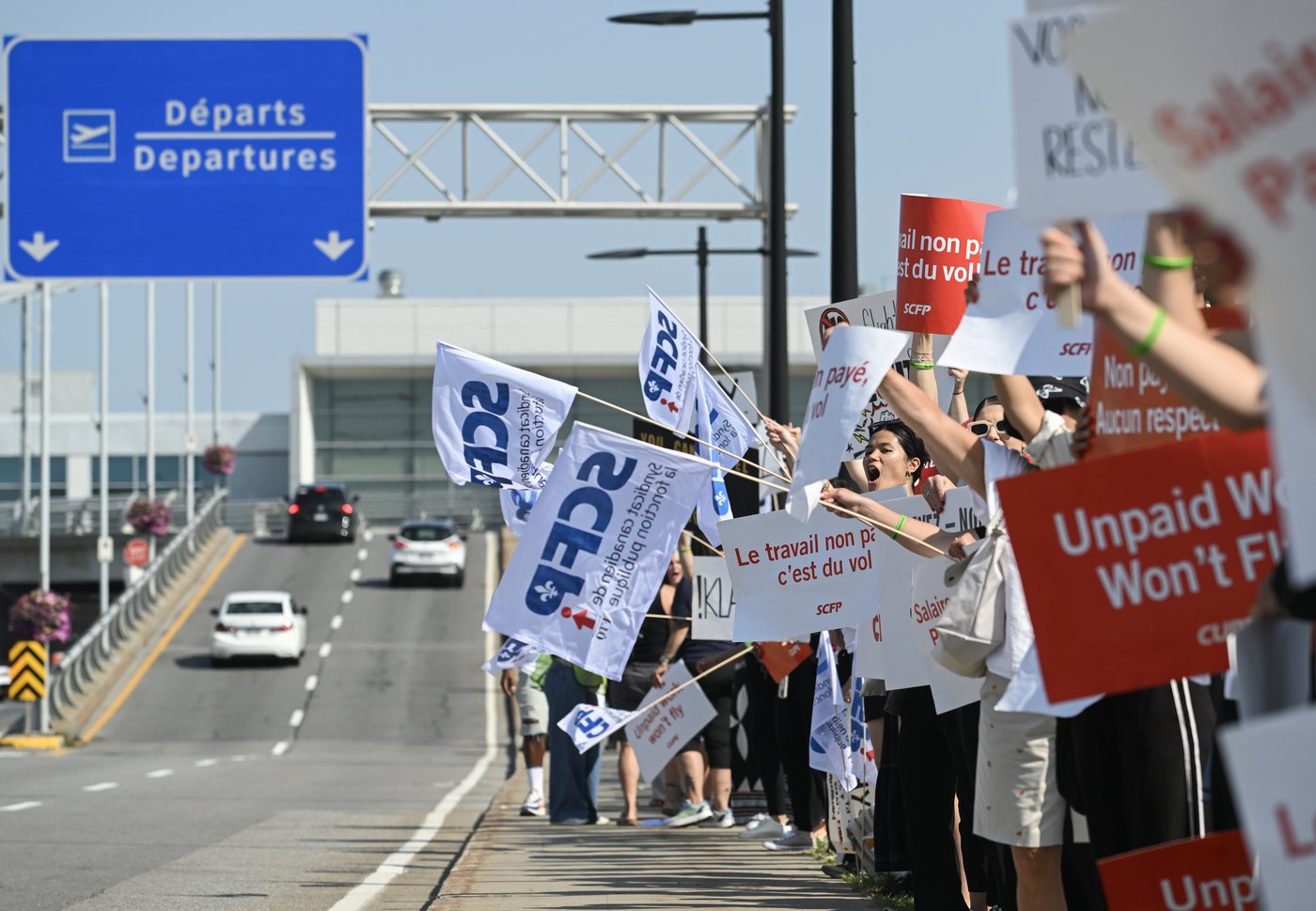 Travellers stranded despite federal intervention into Air Canada labour strife | iNFOnews.ca Travellers stranded despite federal intervention into Air Canada labour strife | iNFOnews.ca