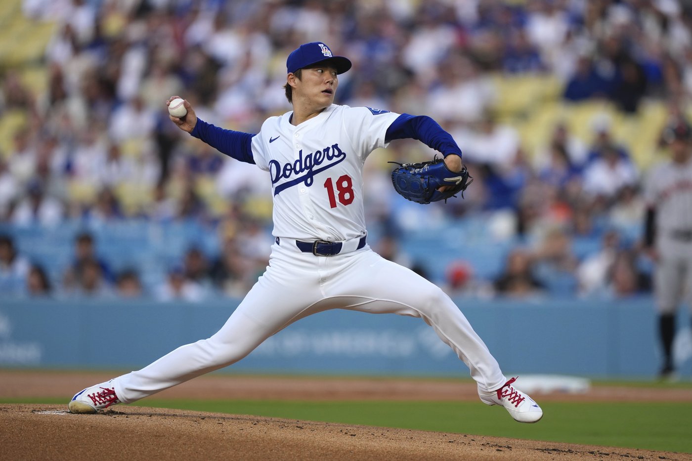 Casey Schmitt's 1st career grand slam powers Giants past Dodgers 6-2 in series opener | iNFOnews.ca