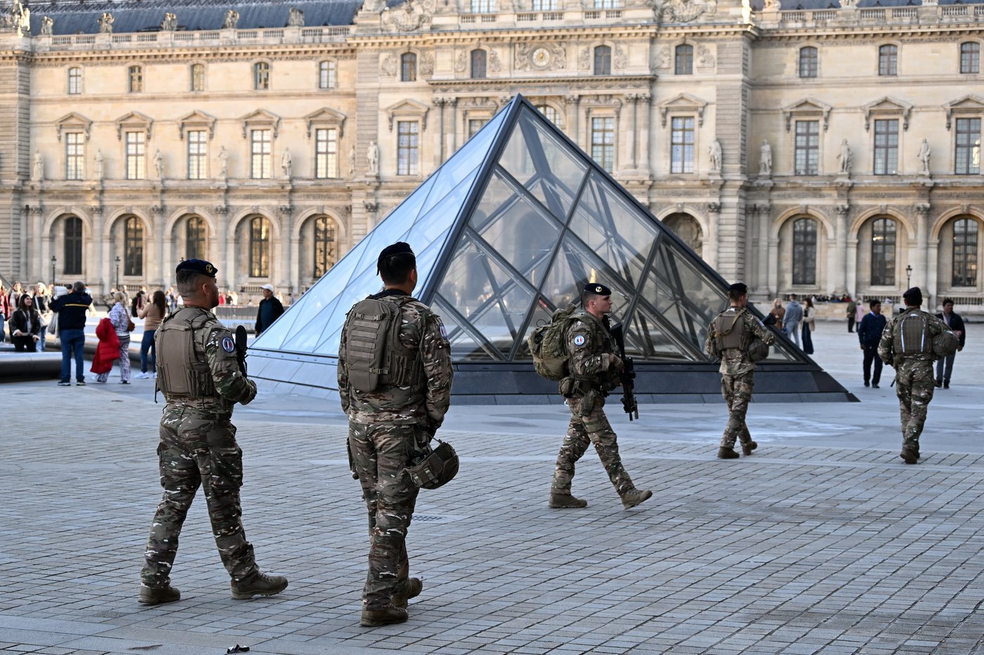 Paris prosecutor: 2 Louvre heist suspects had prior theft conviction together | iNFOnews.ca Paris prosecutor: 2 Louvre heist suspects had prior theft conviction together | iNFOnews.ca
