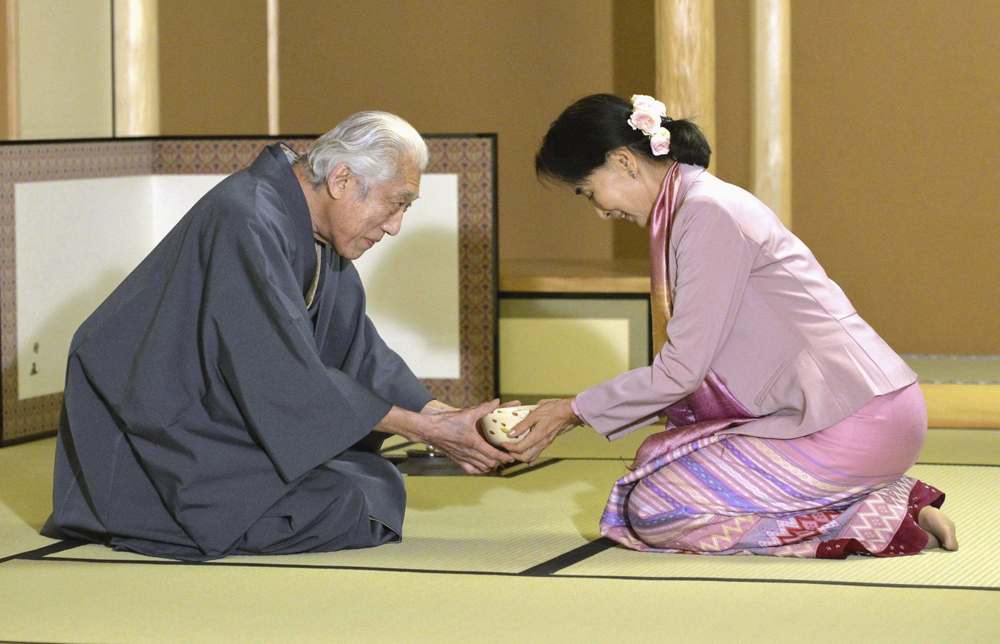Genshitsu Sen, Japanese tea master and former Kamikaze pilot trainee, dies at 102 | iNFOnews.ca