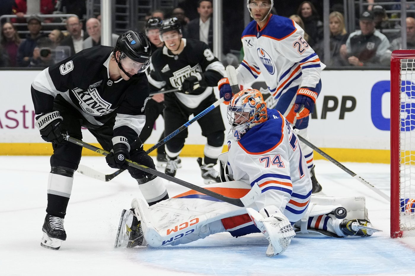 Stuart Skinner, Edmonton Oilers look to reset after wild 6-5 loss to Kings in Game 1 | iNFOnews.ca Stuart Skinner, Edmonton Oilers look to reset after wild 6-5 loss to Kings in Game 1 | iNFOnews.ca
