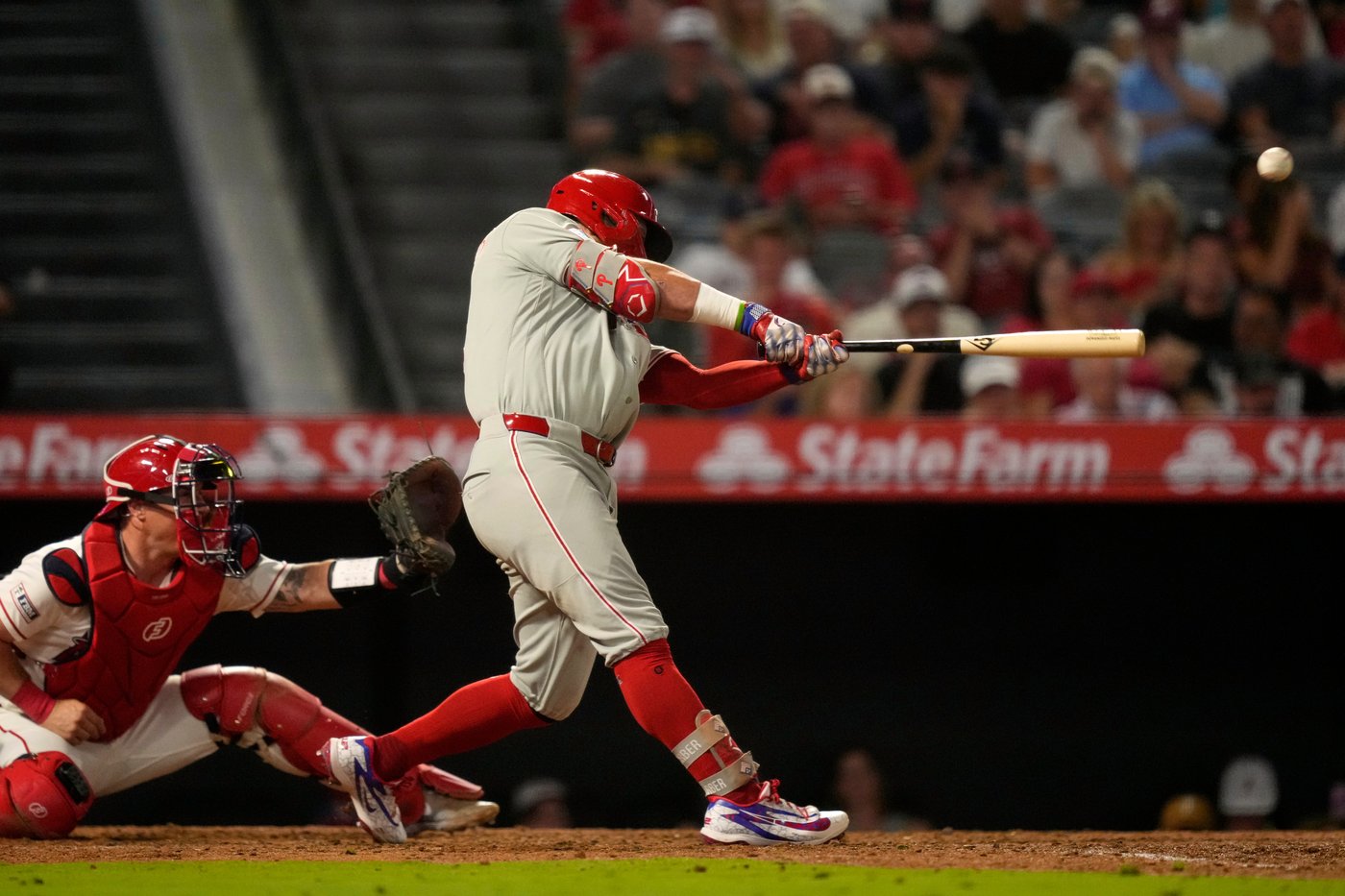 Sanchez sharp, Schwarber, Turner have 10th-inning hits in Phillies' 4-2 win over Angels | iNFOnews.ca
