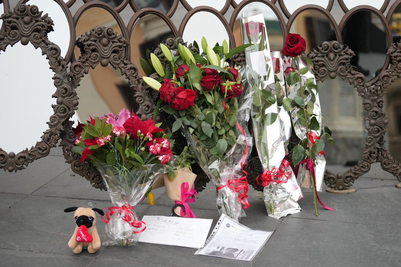 Rome pays last respects to fashion 'emperor' Valentino in a two-day public viewing | iNFOnews.ca Rome pays last respects to fashion 'emperor' Valentino in a two-day public viewing | iNFOnews.ca