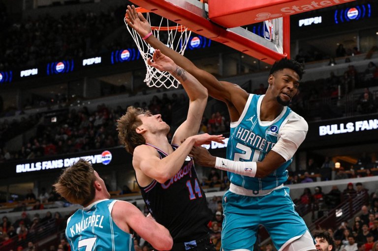 Bridges and Miller help the Hornets beat the Bulls 112-99 | iNFOnews.ca