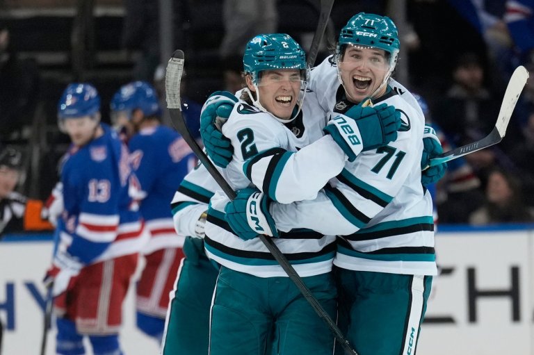 Macklin Celebrini and Will Smith push the Sharks to their first win this season | iNFOnews.ca