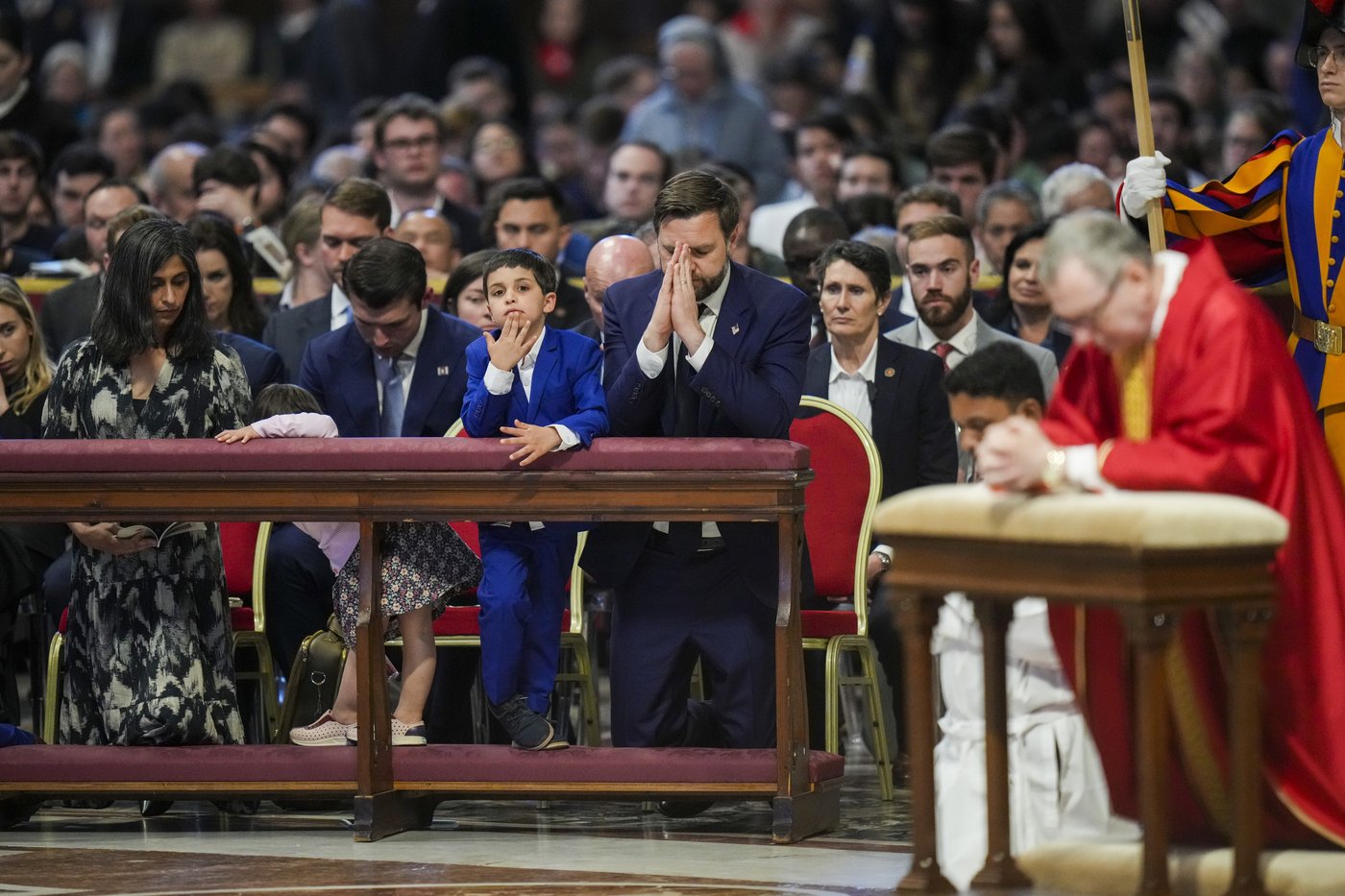 Vatican notes 'exchange of opinions' over migrants, prisoners in meeting with Vance | iNFOnews.ca