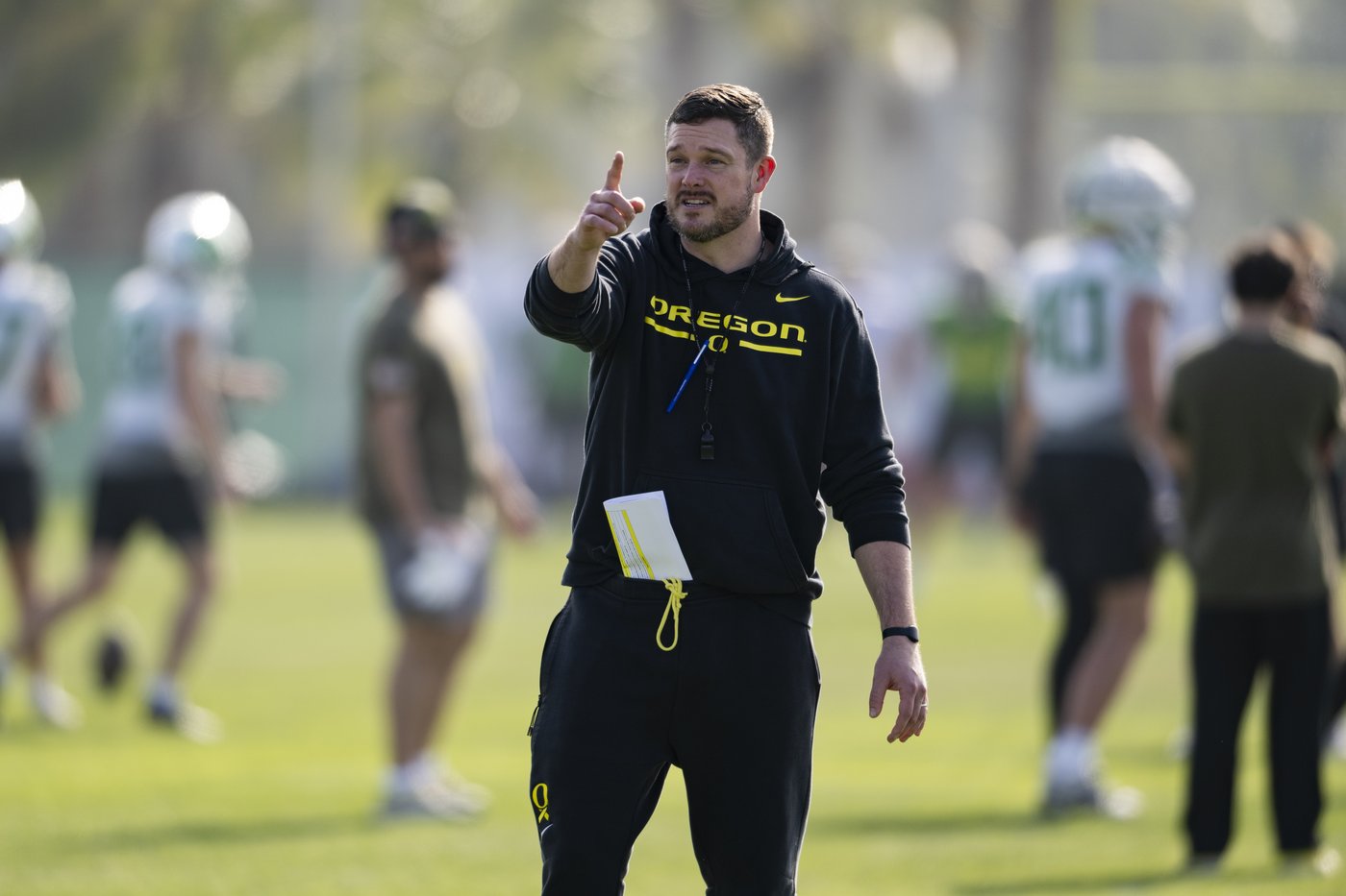 Oregon defensive lineman Jordan Burch ready to face Ohio State after missing first meeting | iNFOnews.ca
