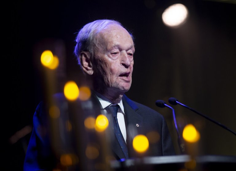 Chrétien says Canada bows to no one in fiery address at 9/11 commemoration | iNFOnews.ca