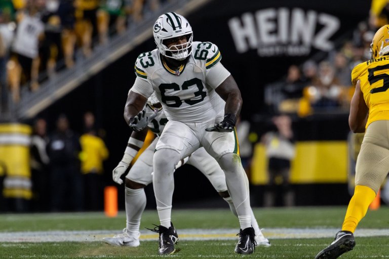 Panthers sign Rasheed Walker as one-year stop gap at left tackle, AP source says | iNFOnews.ca