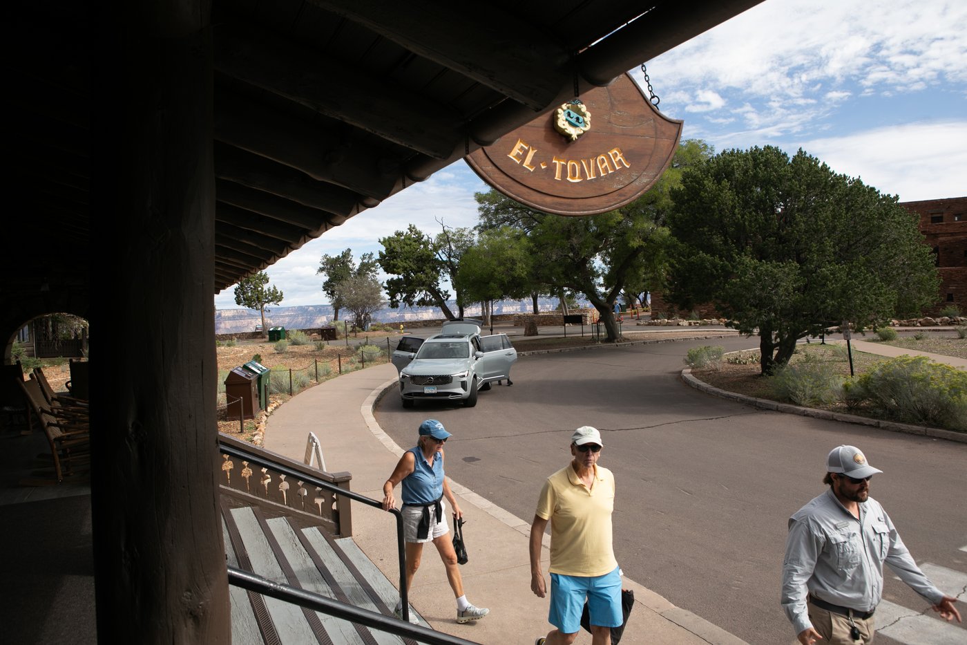 Deadly flash flood forces Grand Canyon evacuations and water restrictions, in photos | iNFOnews.ca