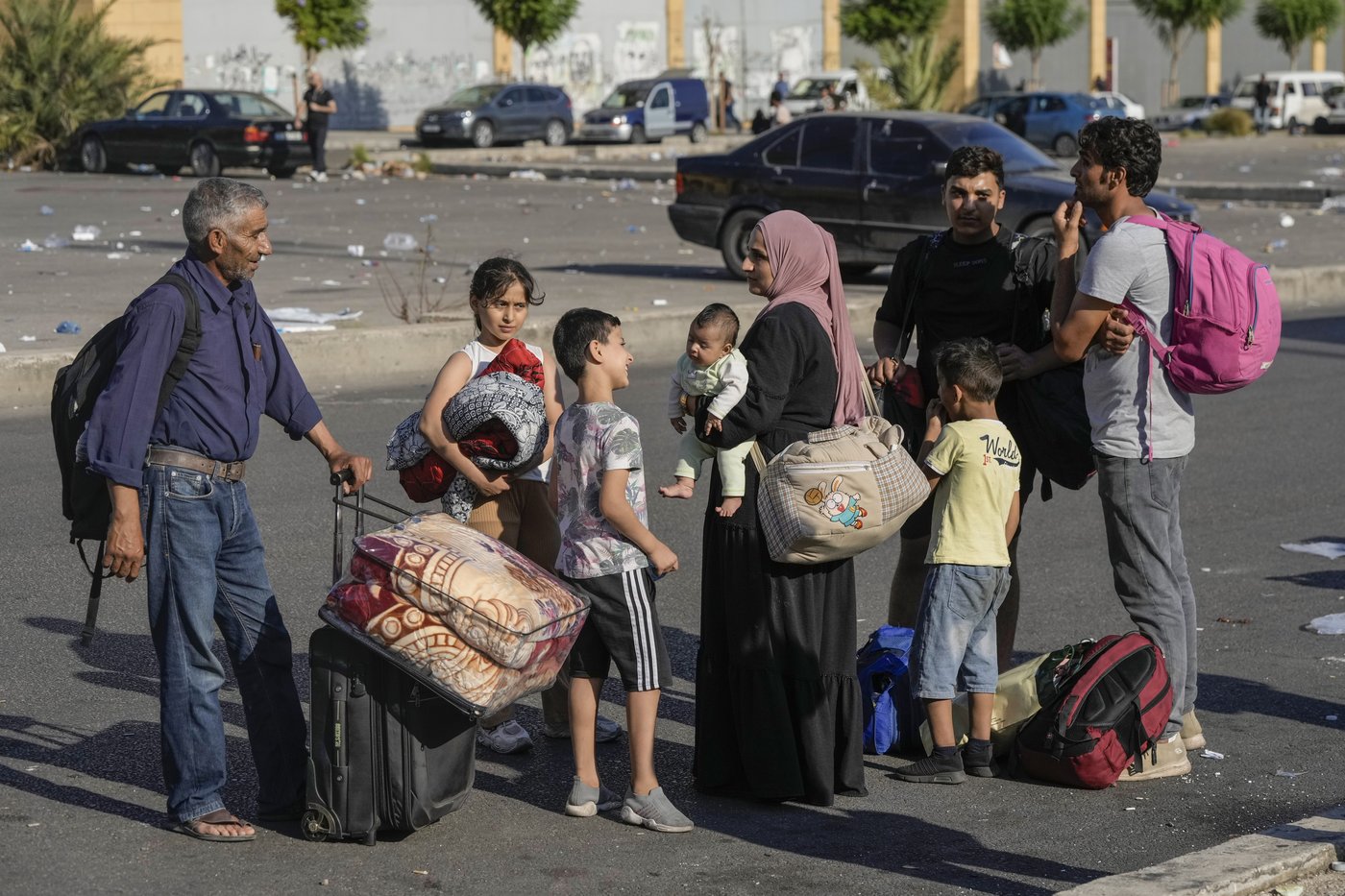 Hundreds of fleeing families sleep on beaches and streets after Israel's strikes shake Beirut | iNFOnews.ca
