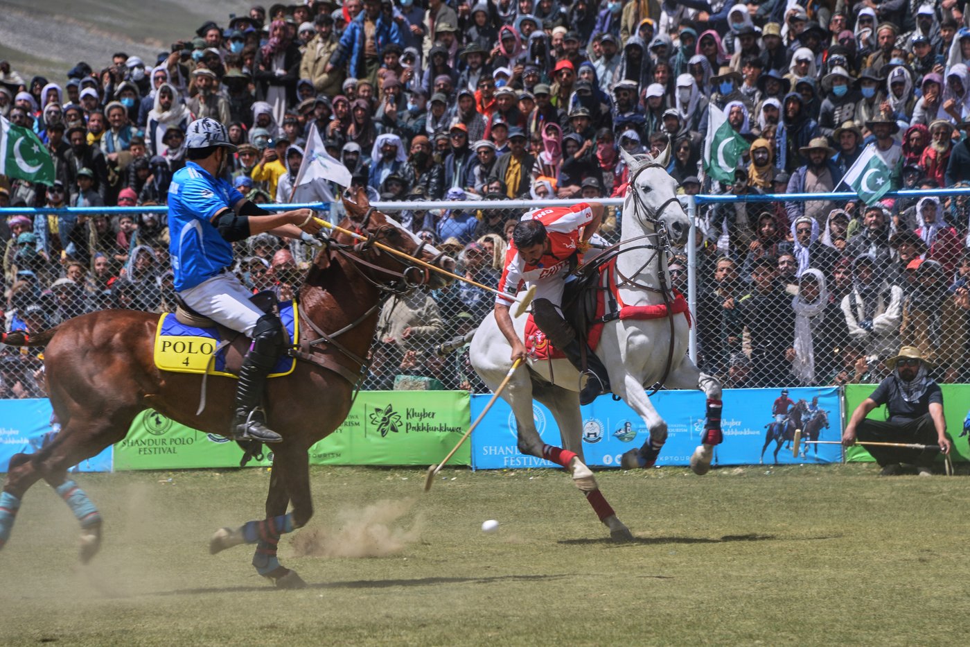 Photos show a centuries-old mountain tradition in the world’s highest polo ground | iNFOnews.ca