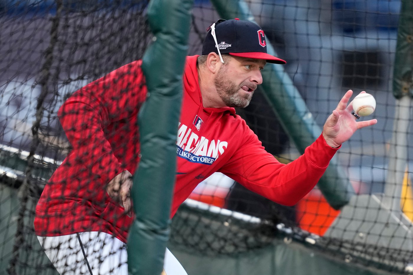 Guardians manager Stephen Vogt says he'll be back with club, dismisses rumors about move to Mariners | iNFOnews.ca Guardians manager Stephen Vogt says he'll be back with club, dismisses rumors about move to Mariners | iNFOnews.ca