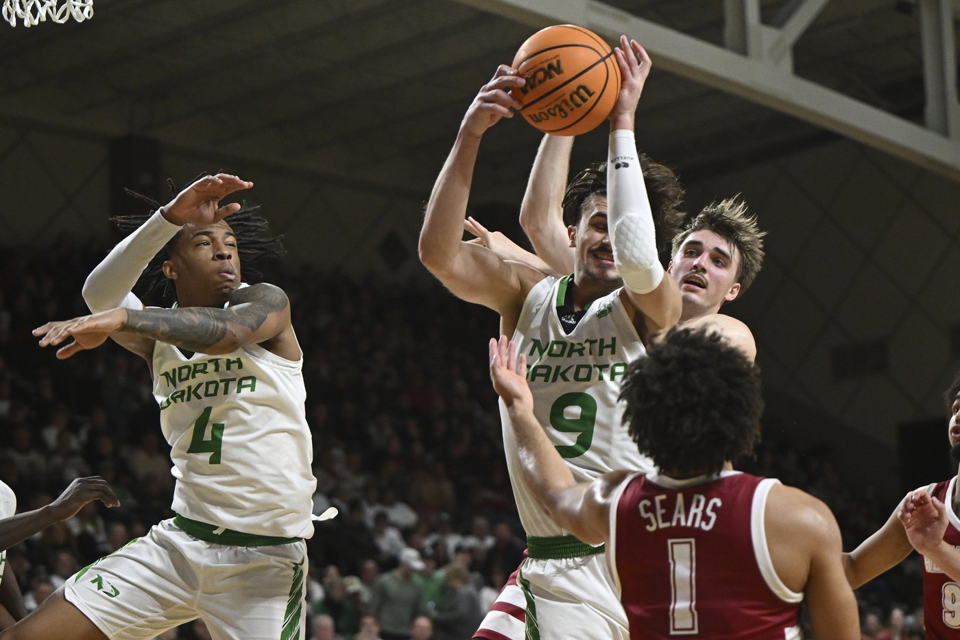 Nelson returns home to help No. 6 Alabama hold off Eaglestaff, North Dakota 97-90 | iNFOnews.ca Nelson returns home to help No. 6 Alabama hold off Eaglestaff, North Dakota 97-90 | iNFOnews.ca