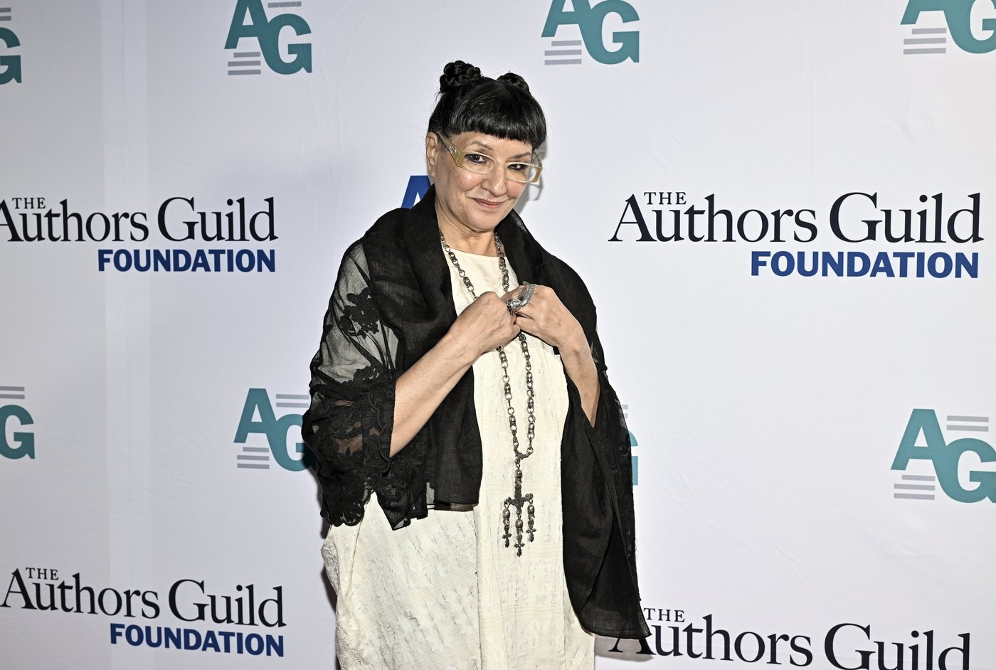 Robert Caro, Salman Rushdie and Sandra Cisneros honored by Authors Guild | iNFOnews.ca