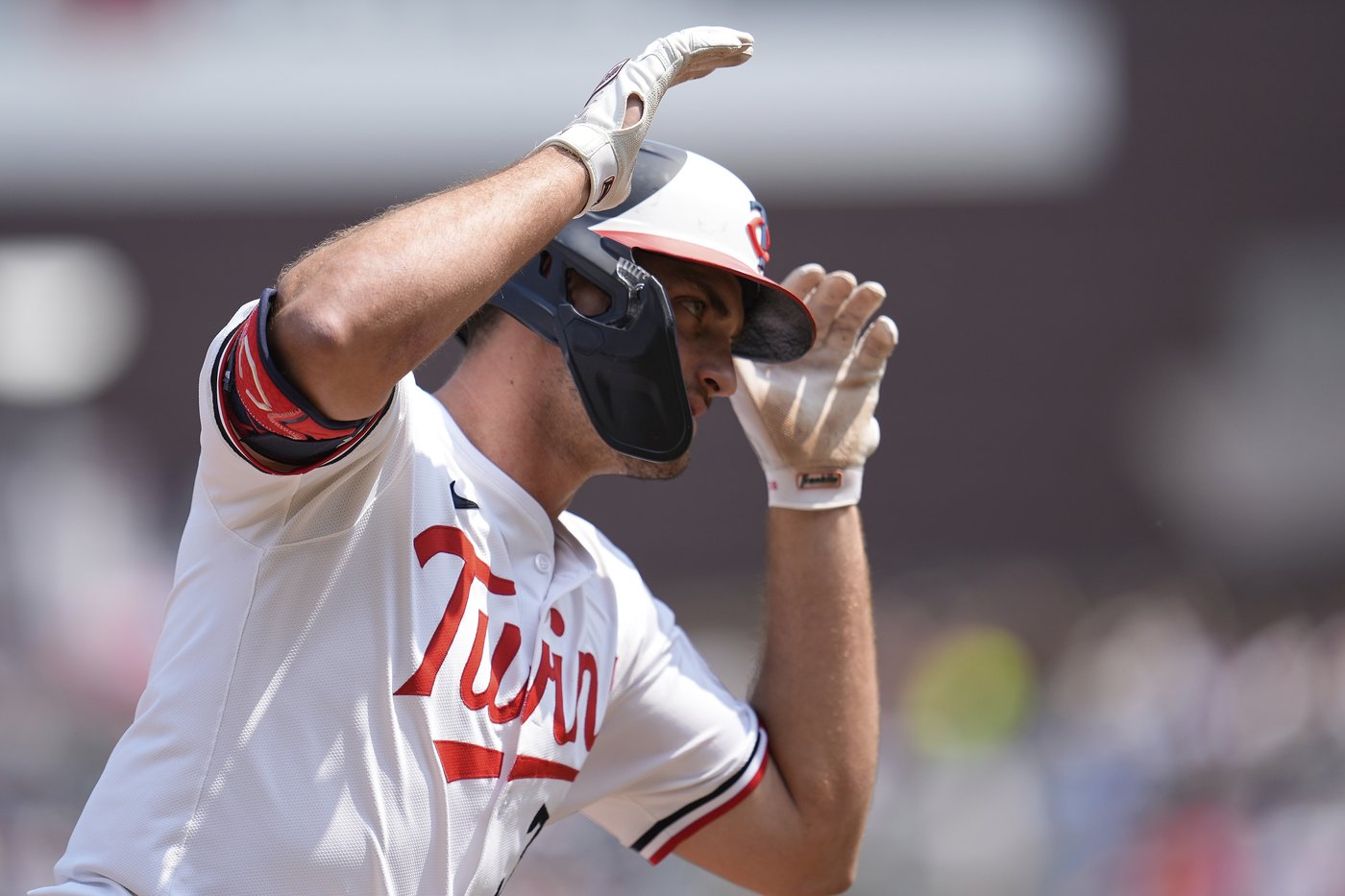 Springer hits go-ahead homer in Blue Jays' 5-4 win over Twins | iNFOnews.ca