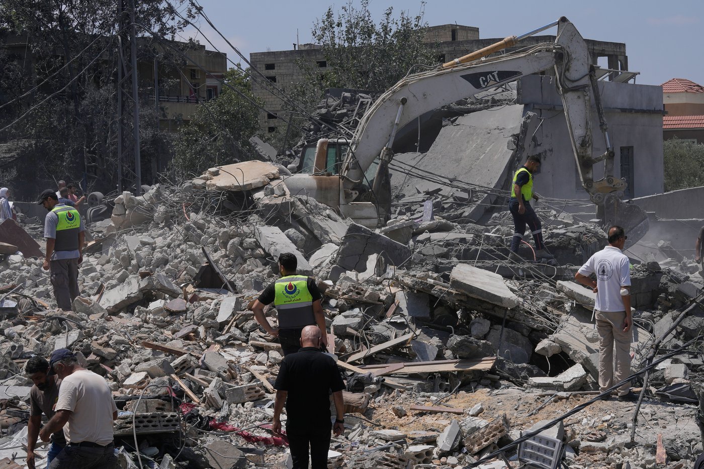 Israeli airstrikes on southern Lebanon kill 11 people in another test to truce | iNFOnews.ca Israeli airstrikes on southern Lebanon kill 11 people in another test to truce | iNFOnews.ca