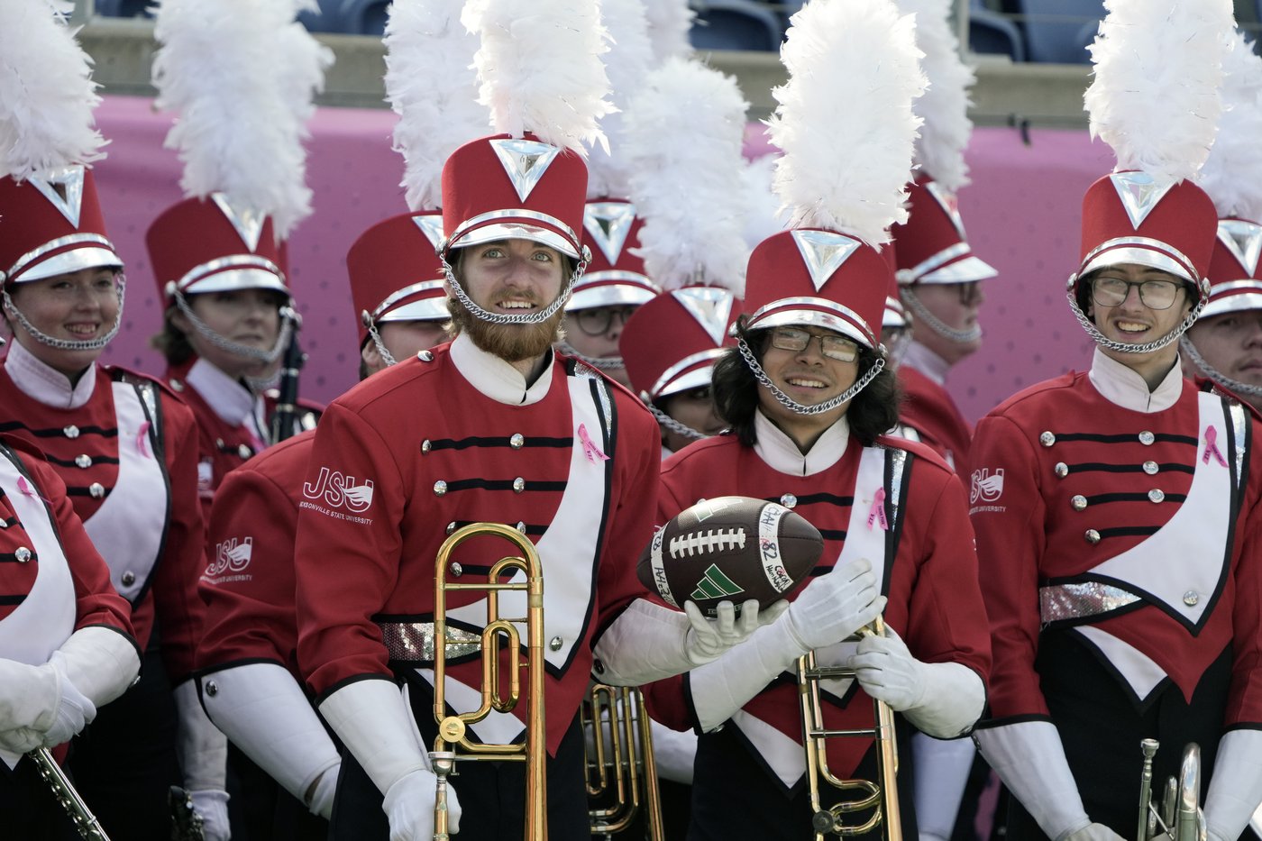 Navarro has big first half, Ohio holds off Jacksonville State 30-27 in Cure Bowl | iNFOnews.ca