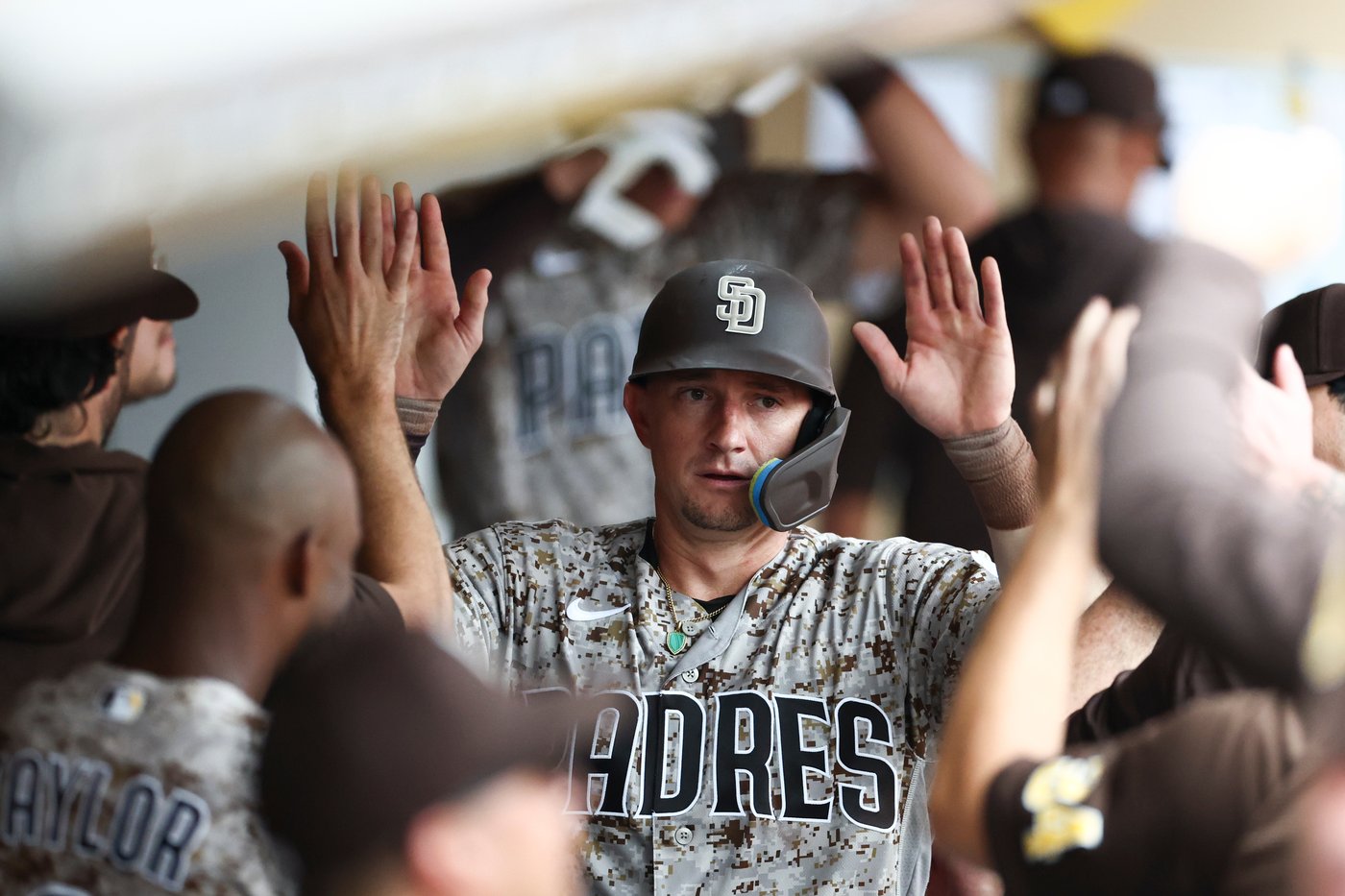 Diamondbacks miss playoffs on season's final day, losing 9-4 to Padres after Phillies clinch | iNFOnews.ca