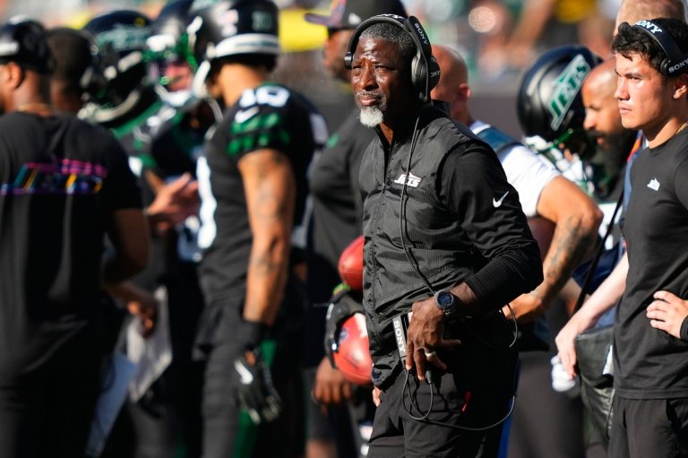 Jets have no wins and no takeaways on defense this season as they fall to 0-5 under Aaron Glenn | iNFOnews.ca