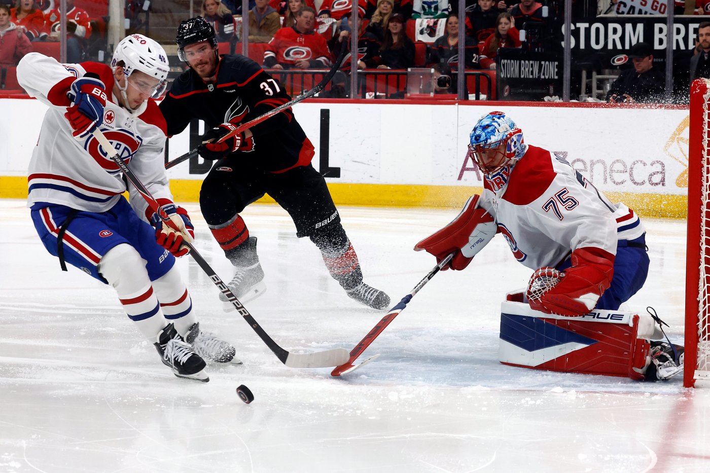 Hurricanes, Canadiens take 1-1 series in the Eastern Conference Final to Canada for Monday's Game 3 | iNFOnews.ca Hurricanes, Canadiens take 1-1 series in the Eastern Conference Final to Canada for Monday's Game 3 | iNFOnews.ca