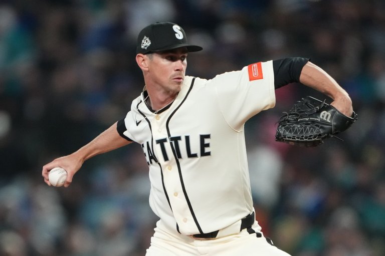 Mariners pitcher Emerson Hancock pulled after throwing 6 no-hit innings against Guardians | iNFOnews.ca