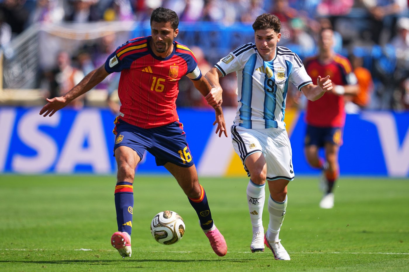 Barcelona set to sign Rodri after agreeing to deal with Man City, AP source says | iNFOnews.ca