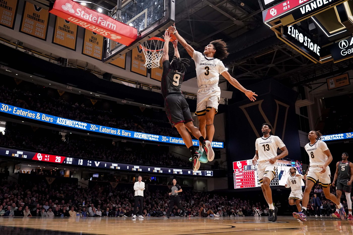 Oklahoma beats No, 15 Vanderbilt 92-91 to snap 9-game losing streak | iNFOnews.ca Oklahoma beats No, 15 Vanderbilt 92-91 to snap 9-game losing streak | iNFOnews.ca