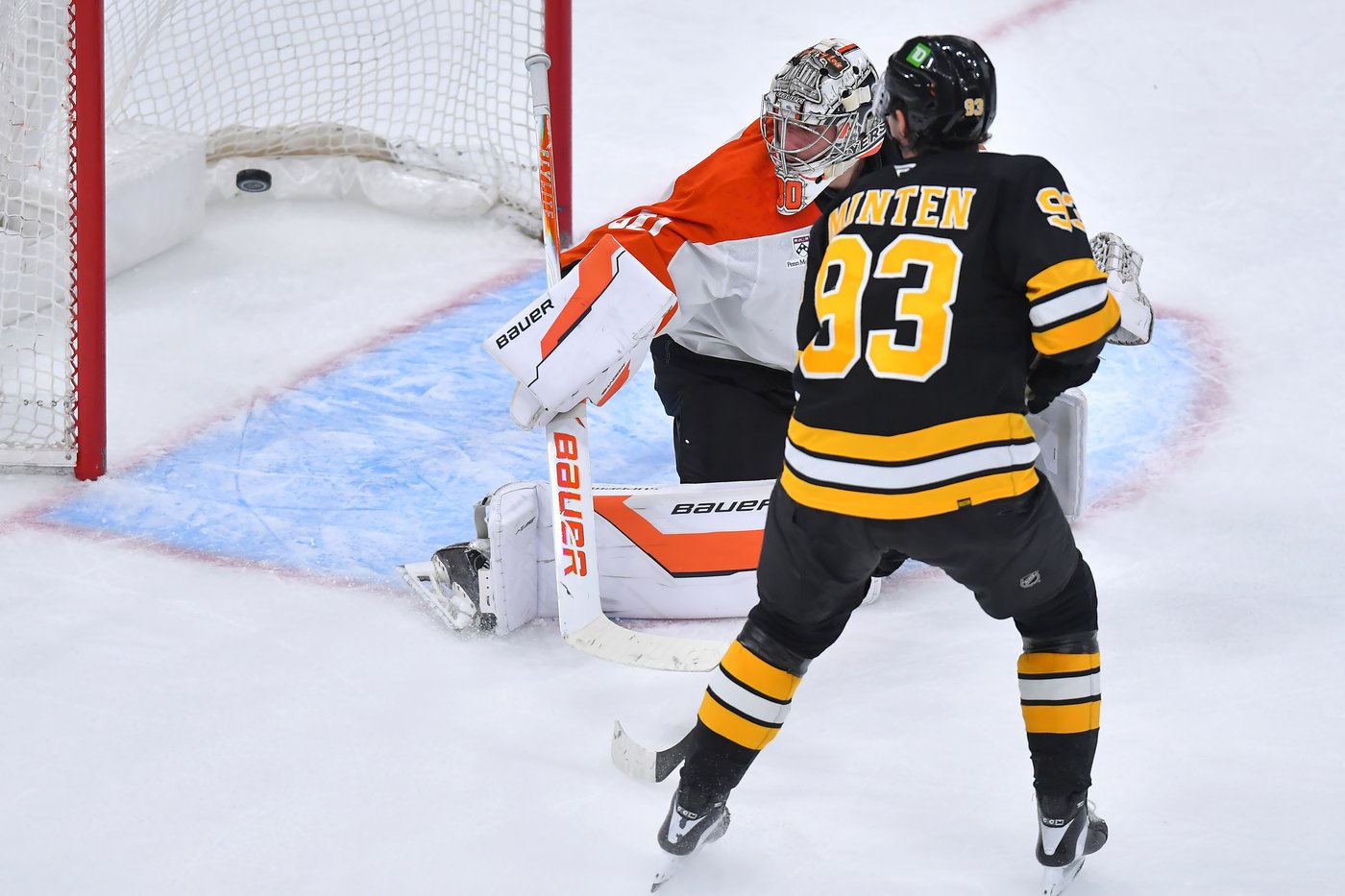 Fraser Minten has a goal and two assists as Bruins roll past winless Flyers 5-1 | iNFOnews.ca Fraser Minten has a goal and two assists as Bruins roll past winless Flyers 5-1 | iNFOnews.ca