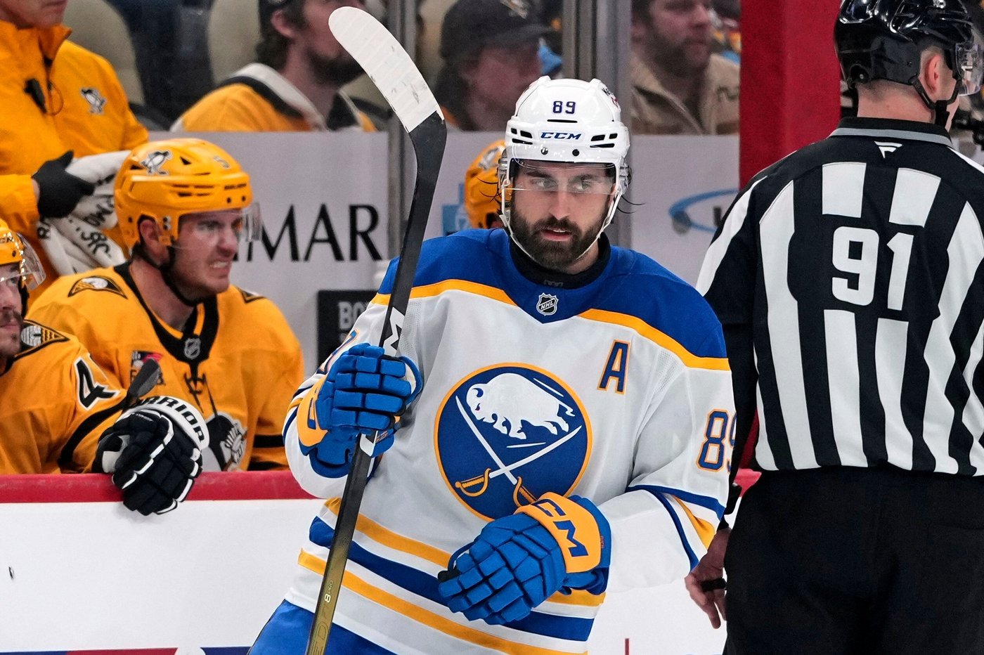 McLeod and Tuch score short-handed goals to power Sabres past Penguins, 5-1 | iNFOnews.ca McLeod and Tuch score short-handed goals to power Sabres past Penguins, 5-1 | iNFOnews.ca