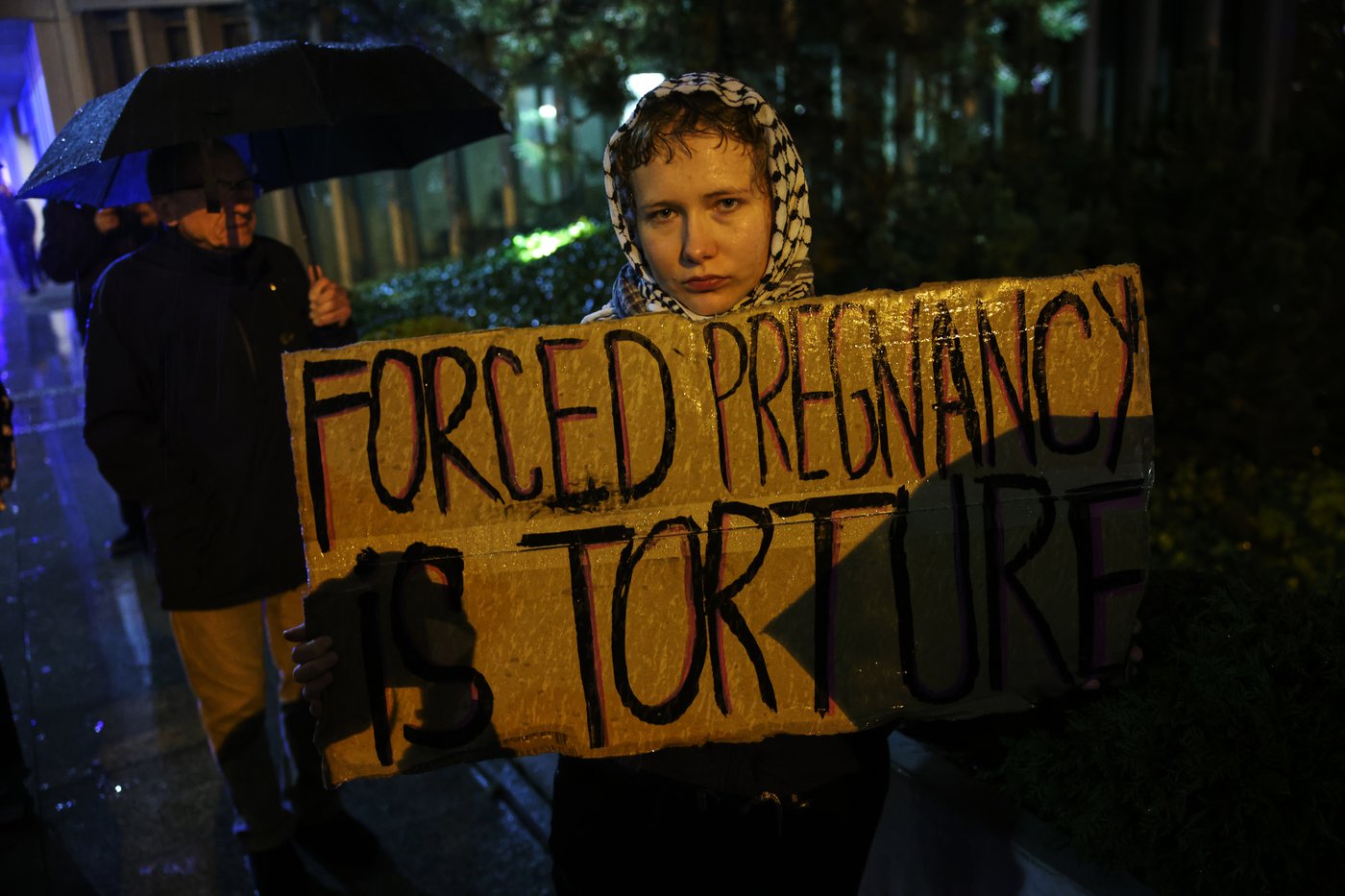 Women are protesting in Poland for free access to legal abortions | iNFOnews.ca