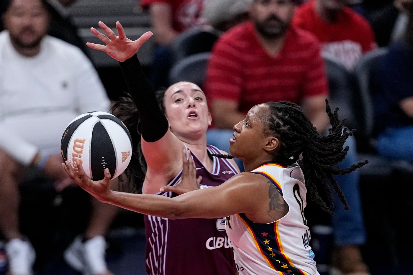 Mitchell scores 27 as surging Fever beat struggling Tempo 113-91 | iNFOnews.ca