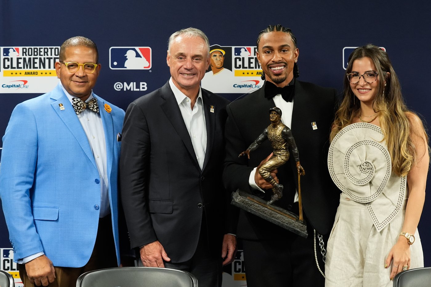 Mets' Francisco Lindor wins Roberto Clemente Award for humanitarian work | iNFOnews.ca Mets' Francisco Lindor wins Roberto Clemente Award for humanitarian work | iNFOnews.ca
