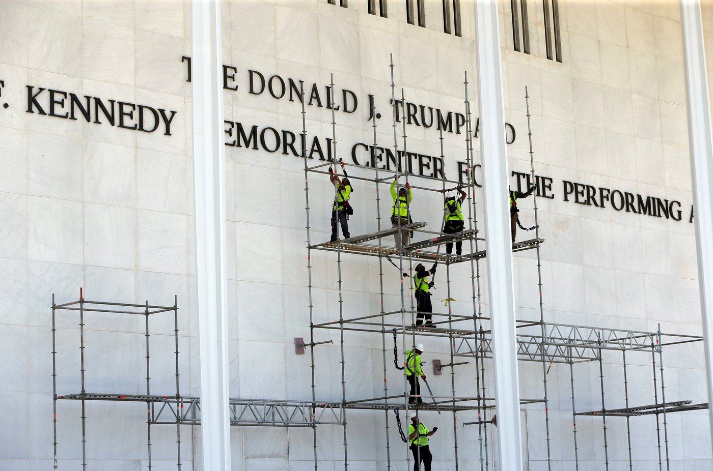 Trump's name poised to be removed from Kennedy Center after court denies last-minute move to keep it | iNFOnews.ca