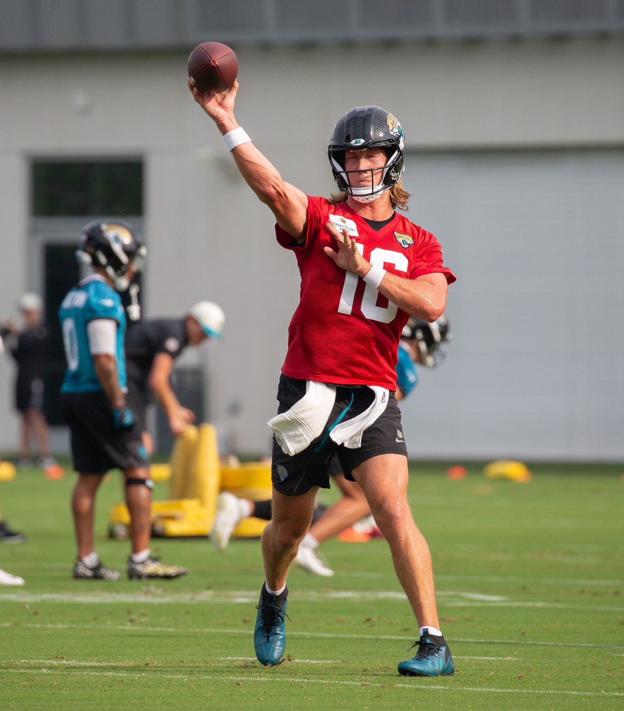 Jaguars open training camp with a healthy Travis Hunter and hopes of back-to-back playoff berths | iNFOnews.ca