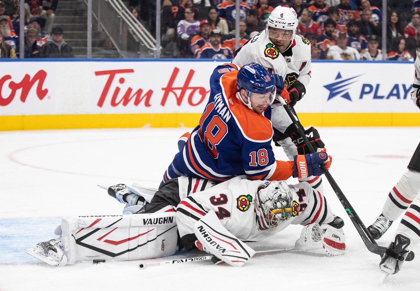 Teravainen nets four points as Blackhawks beat winless Oilers 5-2 | iNFOnews.ca Teravainen nets four points as Blackhawks beat winless Oilers 5-2 | iNFOnews.ca