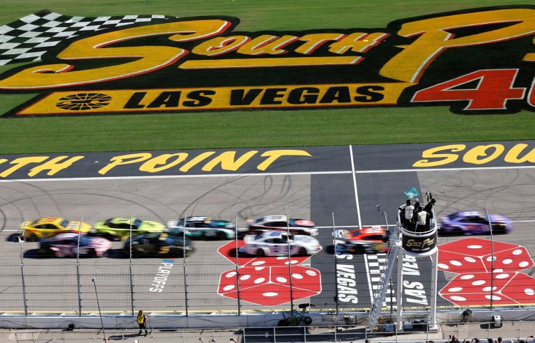 Denny Hamlin charges to emotional 60th Cup win at Las Vegas, secures spot in NASCAR finale | iNFOnews.ca