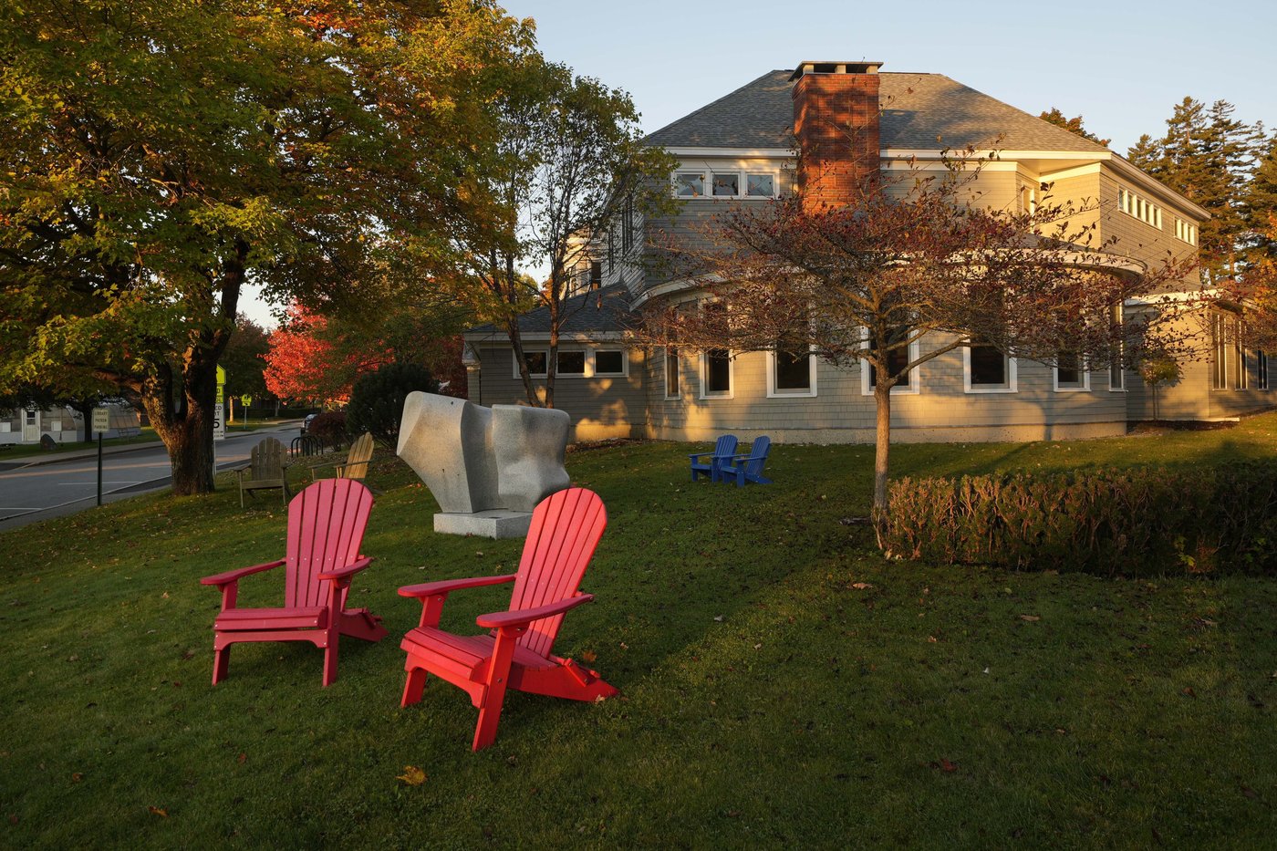 Conservatives love him. Liberals disdain him. For residents of Maine town, it's more complicated | iNFOnews.ca