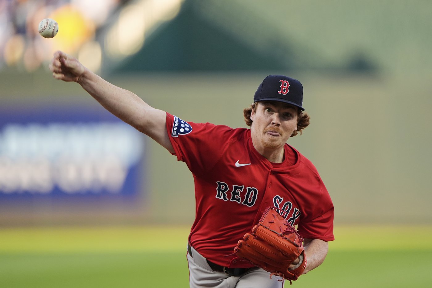 Fermin hits a 12th-inning single to give Royals 2-1 win over Red Sox, 16th win in last 18 games | iNFOnews.ca