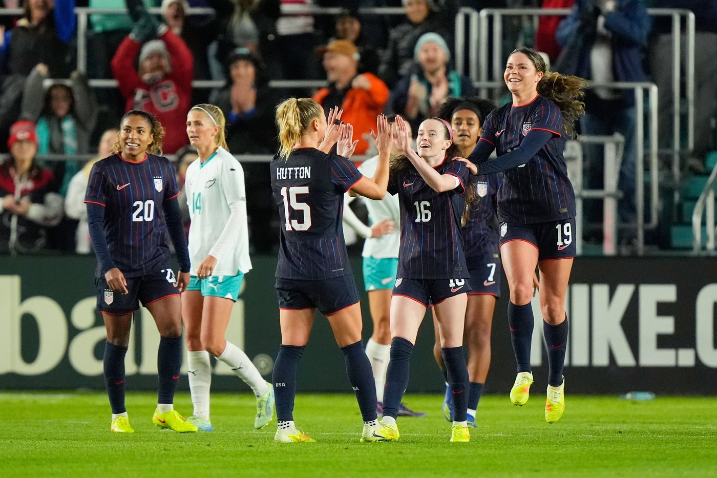 Emma Sears has a hat trick in a 6-0 USWNT victory over New Zealand | iNFOnews.ca Emma Sears has a hat trick in a 6-0 USWNT victory over New Zealand | iNFOnews.ca