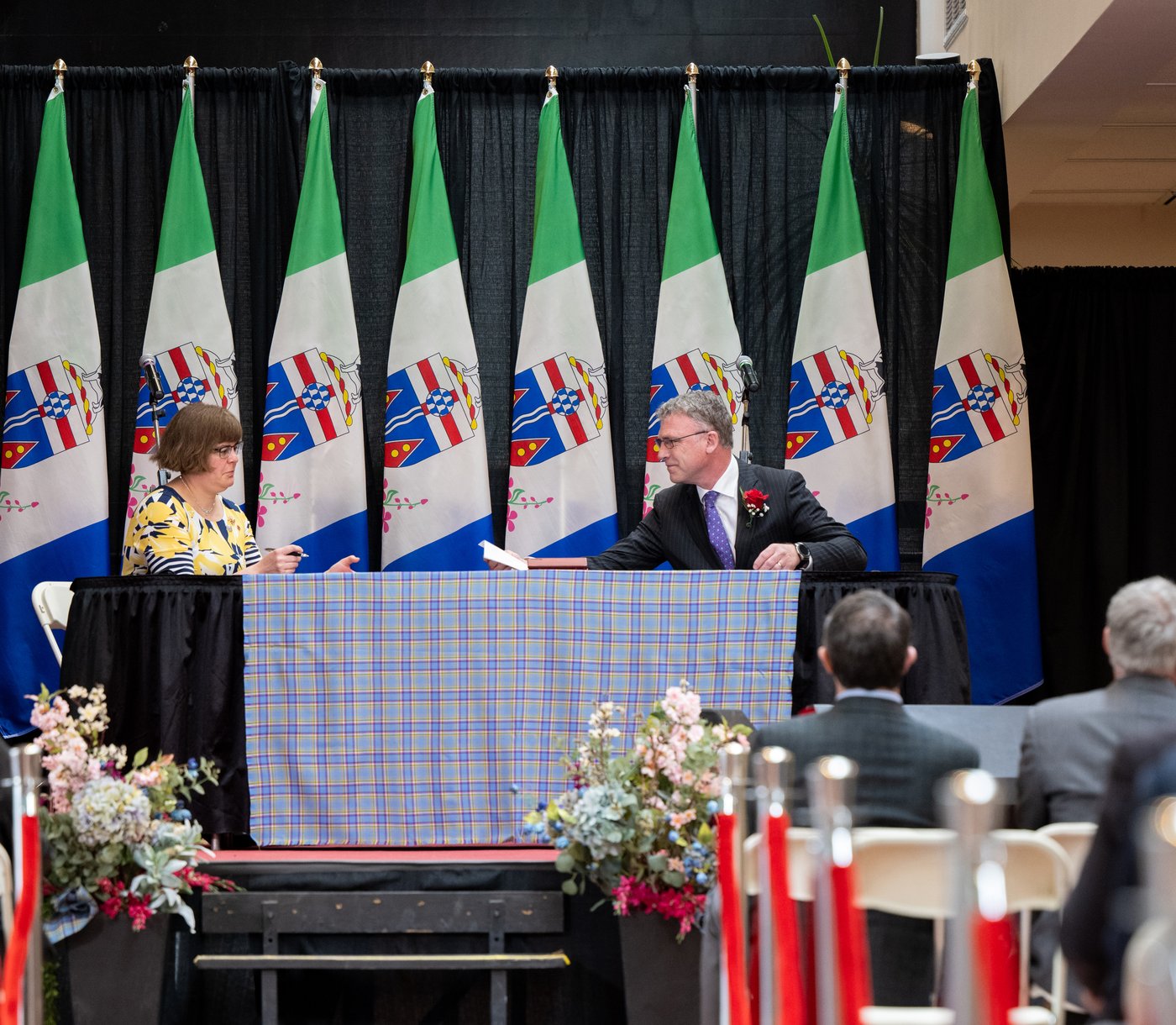 Oath to monarch now optional in Yukon after council refused pledge to King | iNFOnews.ca