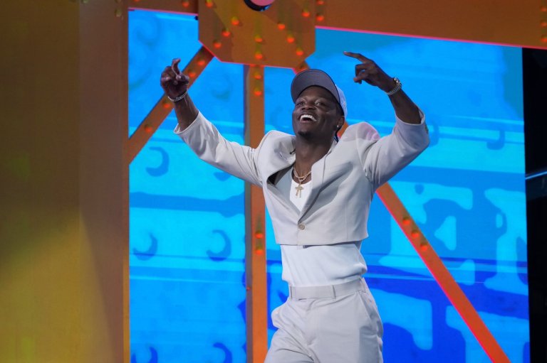 The Titans take Ohio State receiver Carnell Tate at No. 4 overall in NFL draft | iNFOnews.ca