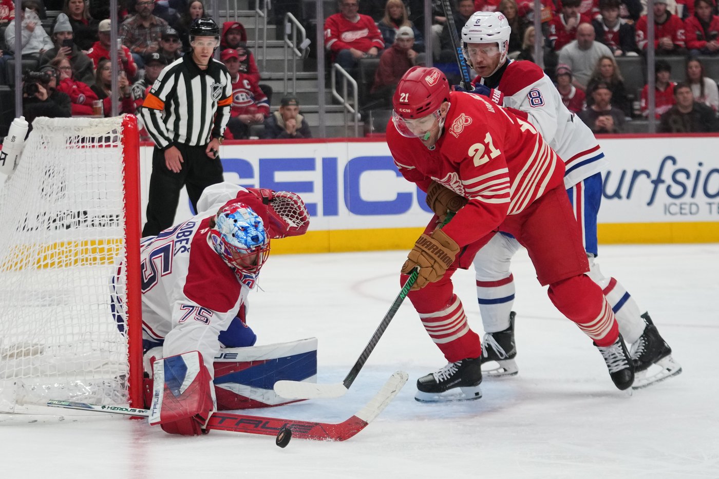 DeBrincat scores go-ahead goal and has two assists in Red Wings' 3-1 victory over Canadiens | iNFOnews.ca