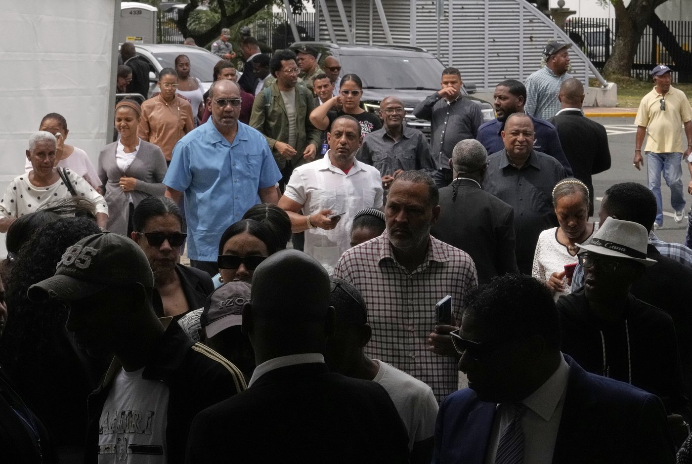 Mourners pay tribute to merengue icon Rubby Pérez, who died in the Dominican roof collapse | iNFOnews.ca