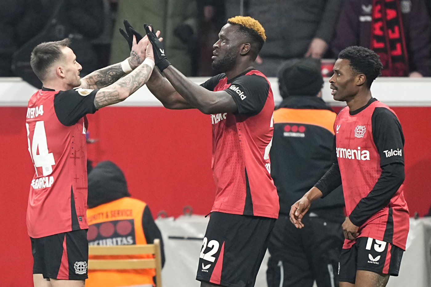Leverkusen coach Xabi Alonso plays down Boniface confrontation with teammate Buendía | iNFOnews.ca