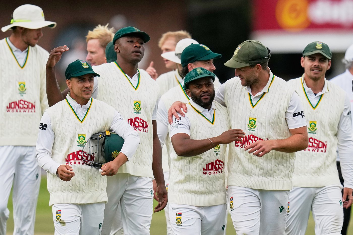 South Africa storms back to beat Australia by an innings and level the test cricket series 1-1 | iNFOnews.ca