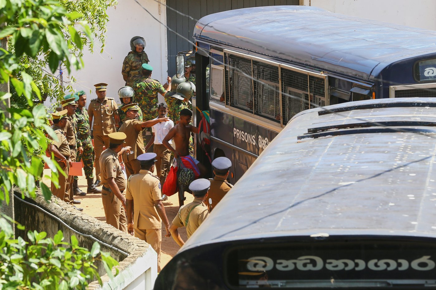 Clashes in Sri Lankan prison leave at least 25 dead, mostly inmates | iNFOnews.ca Clashes in Sri Lankan prison leave at least 25 dead, mostly inmates | iNFOnews.ca