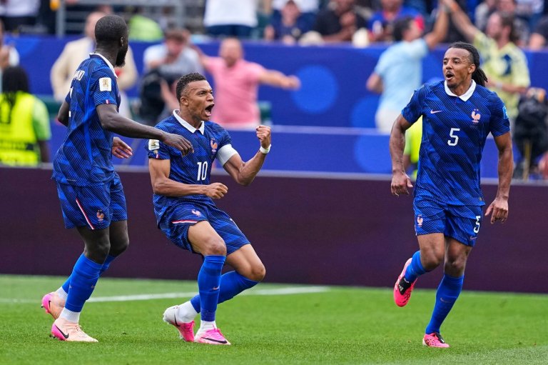 Kylian Mbappé of France scores his 15th World Cup goal, tying for 3rd most in history | iNFOnews.ca