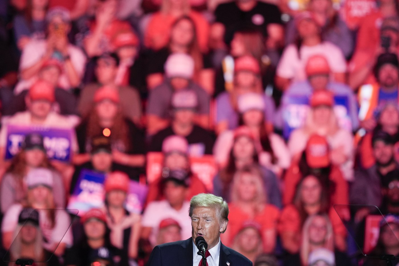 Trump wants to narrow his deficit with women but he's not changing how he talks about them | iNFOnews.ca